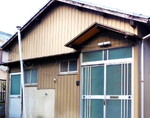 相続した実家について相談する場面
